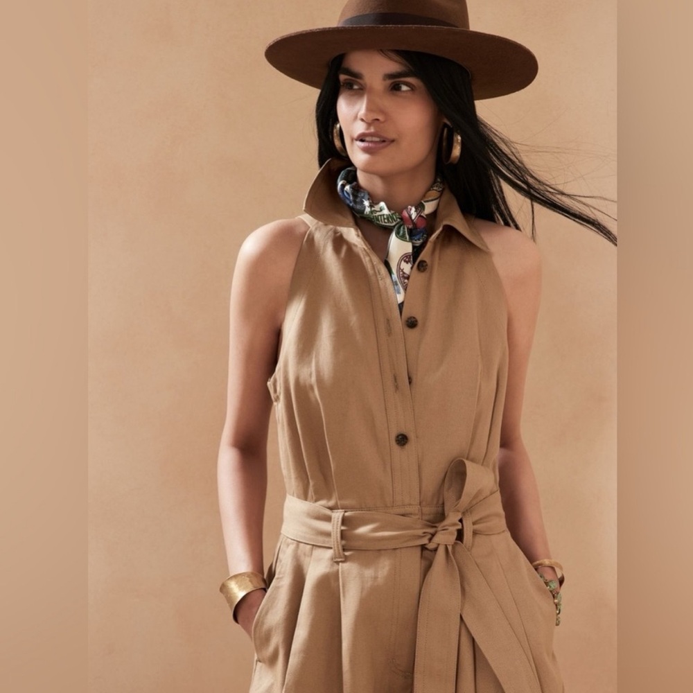 NWT Banana Republic Camp Romper in‎ Tan